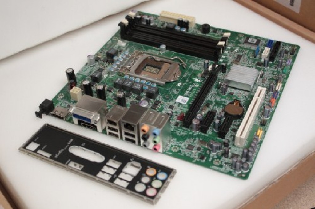 Dell Studio XPS 8100 0T568R T568R Socket LGA1156 i5 i7 HDMI Motherboard