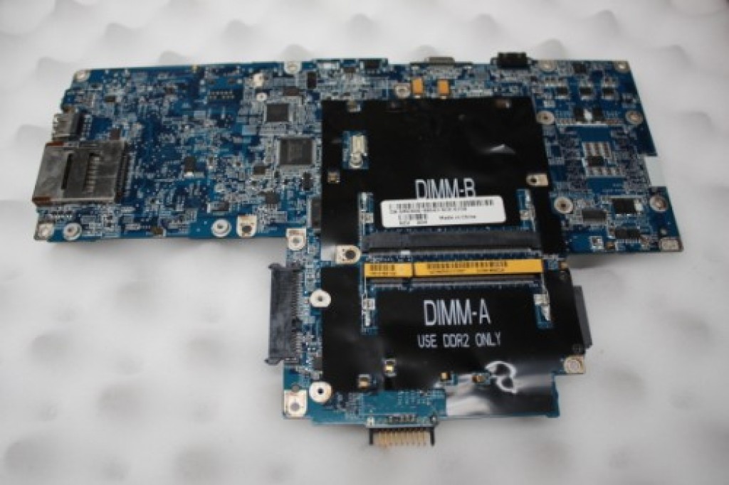 Buy the Dell Inspiron 6400 Motherboard DA0FM1MB6F5 MD666 0MD666 at