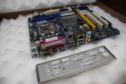 Foxconn G31MXP-K LGA 775 G31 Core 2 Quad Micro ATX Motherboard