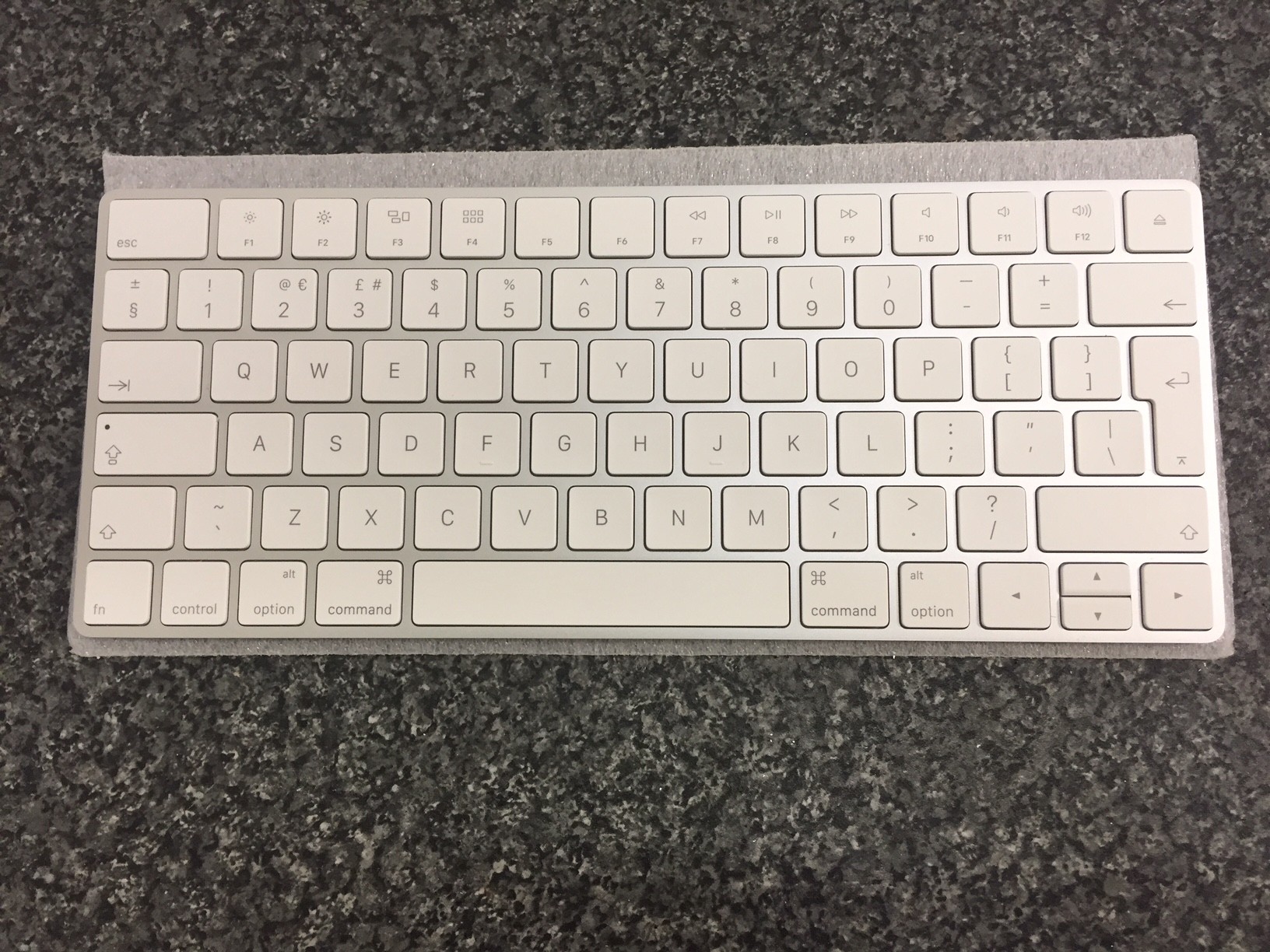 Apple magic keyboard replacement key