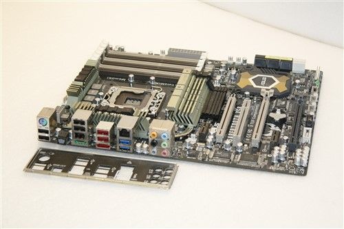 Asus Sabertooth X58 Rev. 1.02 Socket LGA1366 ATX Motherboard