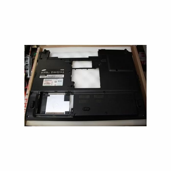 Samsung R700 Bottom Lower Case BA81-04348A BA75-01999A