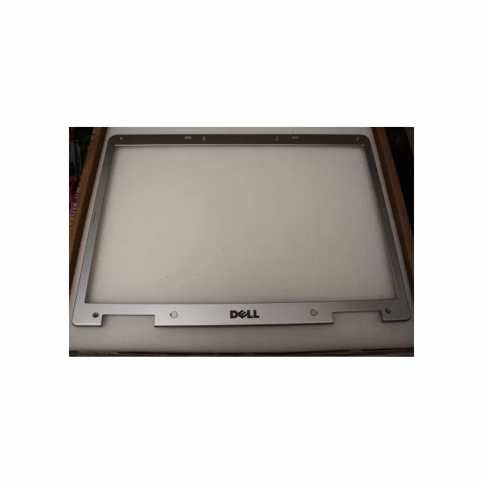 Dell Inspiron 9400 LCD Screen Bezel CF199 0CF199